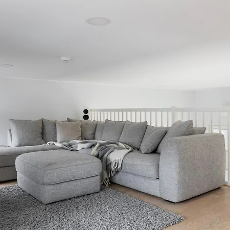 Luxury Loft-house With Sauna & Jacuzzi Вилла *